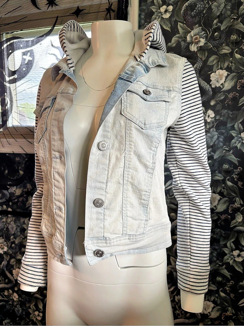 Authentic Denim Dreamer Fit Cozy Lined Hooded Denim Jacket Medium